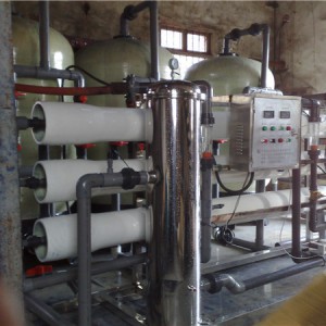 银川纯水设备/洗发水生产用水设备/反渗透设备-- 苏州李氏水处理设备有限公司