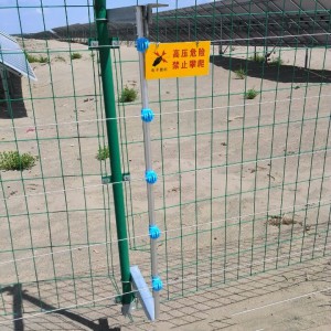 光伏扶贫项目采用刺丝围栏和焊接钢丝网围栏-- 安平县源诺金属丝网制造有限公司