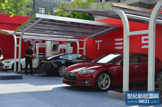 特斯拉选择了薄膜柔性光伏系统作为其中国电动车光伏充电站首选的系统解决方案