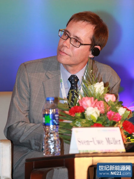“2013中国国际太阳能高峰论坛”于8月2日在大同市举行。上图为德国国际合作机构（GIZ）中国副首席代表Dr.Sven Uwe Müller。(图片来源：新浪财经 梁斌 摄)