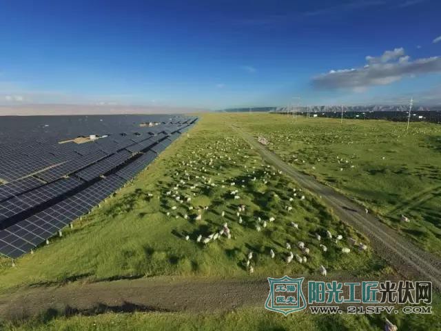 大草原上的太阳能发电综合技术实证试验基地