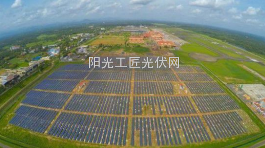 世界首座全太阳能发电机场在落地印度