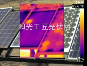 太阳能发电站来了新“管家”：无人机监控系统1