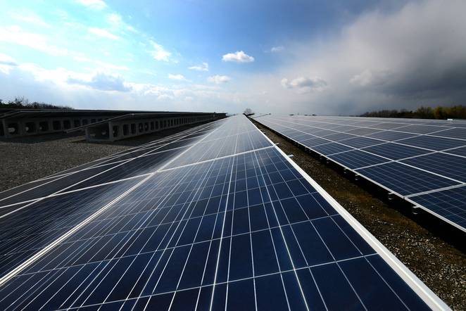 2016年全球太阳能增长50%